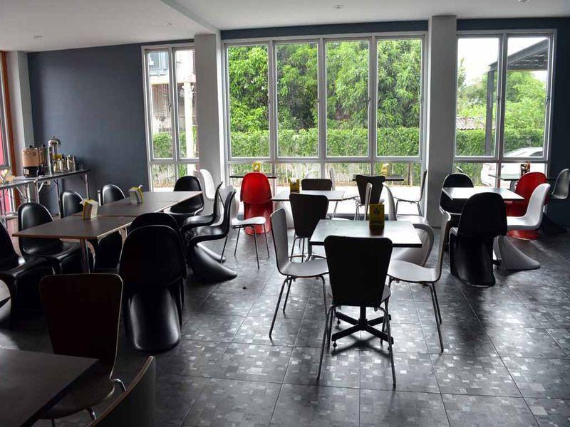 Trendy Hotel Nakhon Pathom Exterior foto