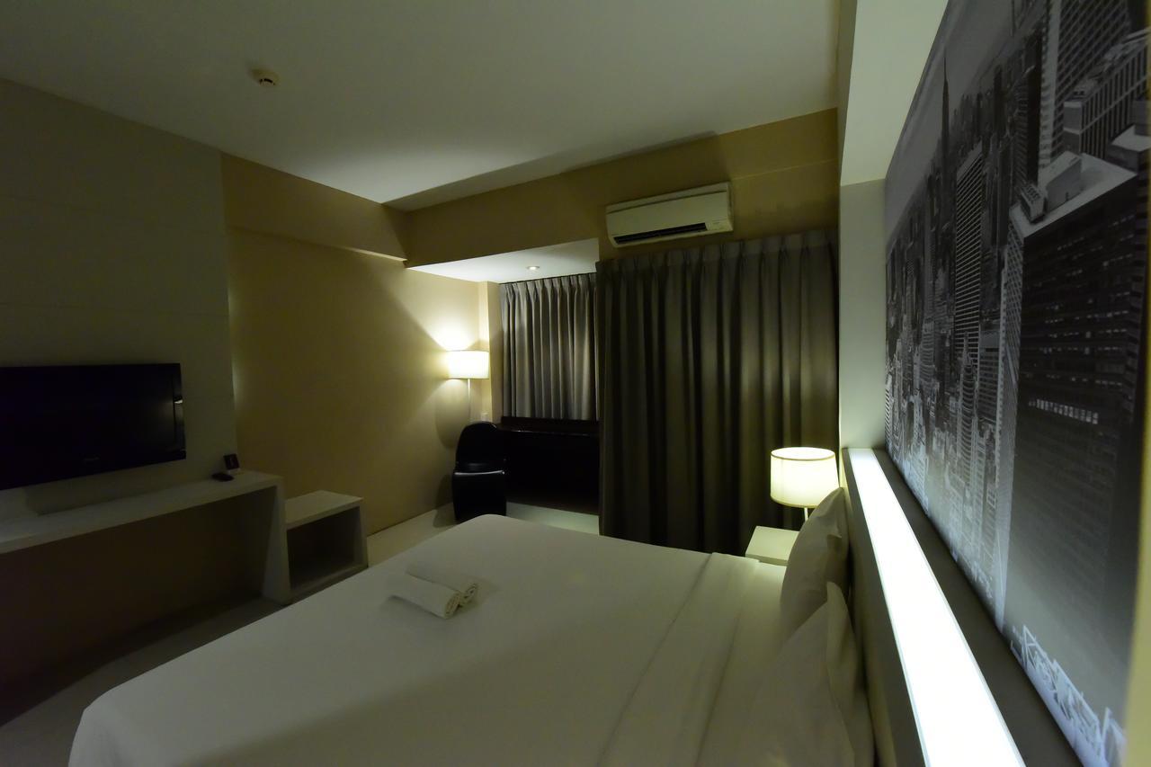 Trendy Hotel Nakhon Pathom Exterior foto