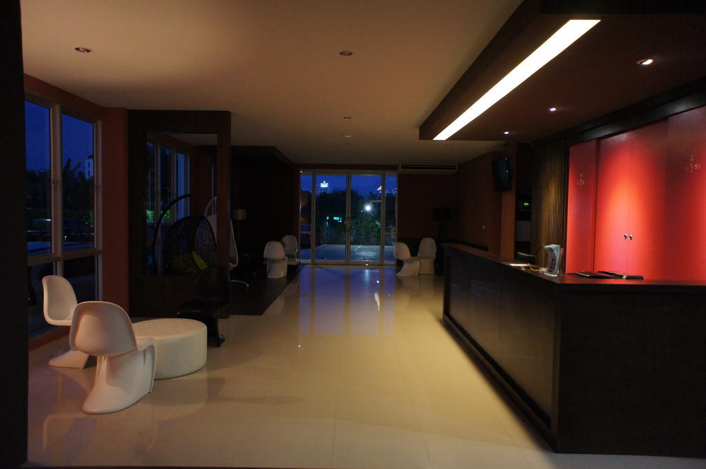 Trendy Hotel Nakhon Pathom Exterior foto
